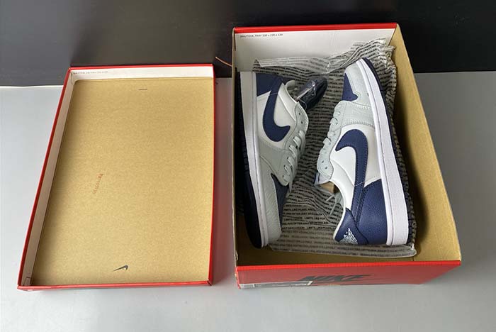 Nike Air Jordan 1 Low CW8576-200
