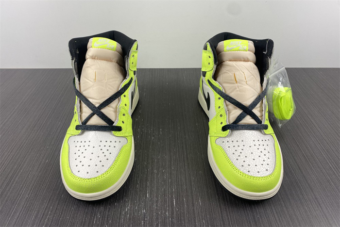 Air Jordan 1 Retro High OG 555088-702