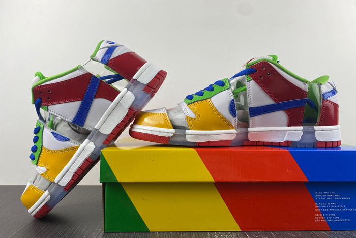 eBay x Nk SB Dunk Low "Sandy Bodecker"  FD8777-100
