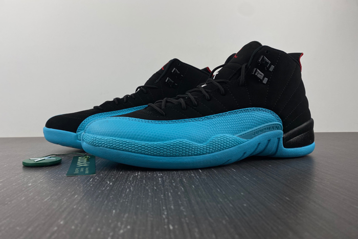 Air Jordan 12 