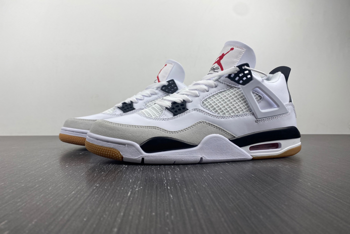 Nike SB x Air Jordan 4  DR5415-100