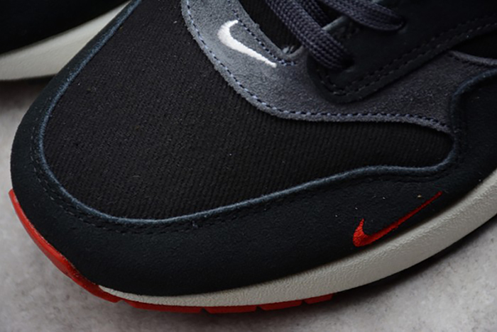 Nike Air Max 1 Premium